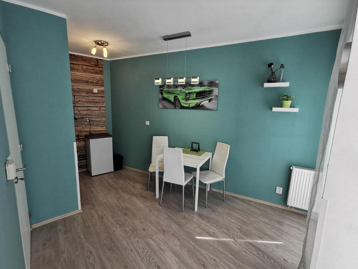 Apartman Mustang Klinovec Лоучна-под-Кліновцем Екстер'єр фото