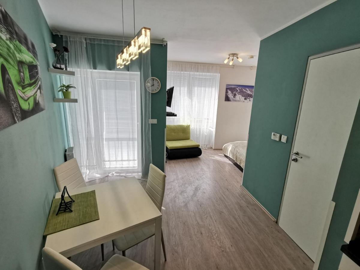 Apartman Mustang Klinovec Лоучна-под-Кліновцем Екстер'єр фото